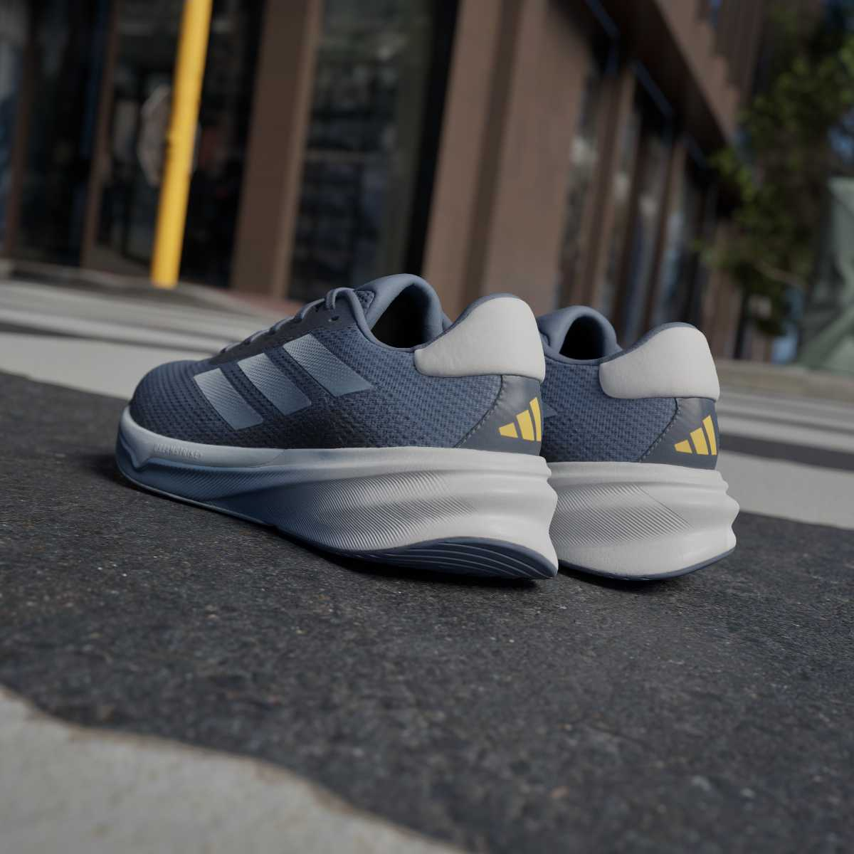 adidas SUPERNOVA STRIDE M 