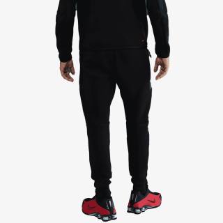Nike Tech Fleece 
