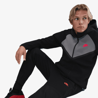 Nike Tech Fleece 