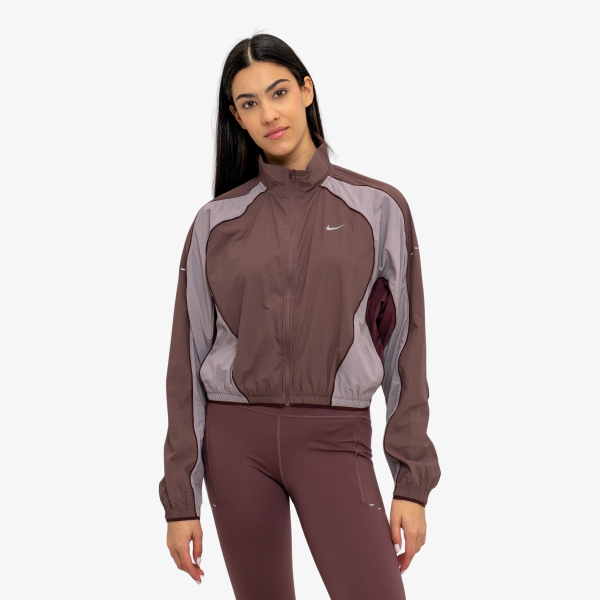 Nike Swift UV Repel 