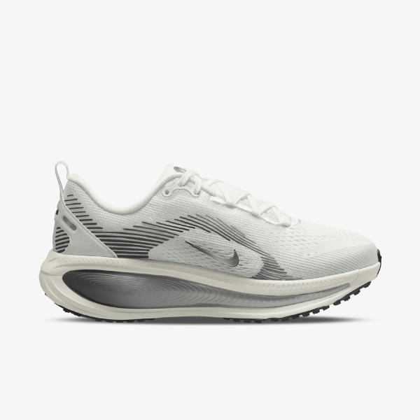 Nike W NIKE VOMERO 18 ESS 