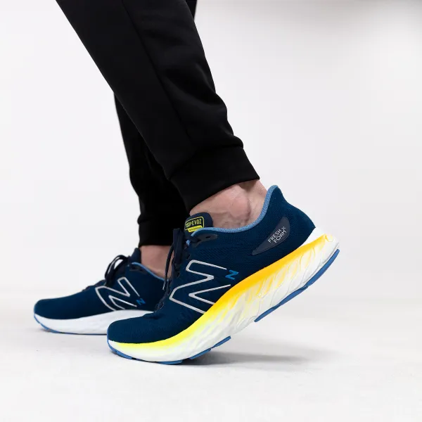 NEW BALANCE EVOZ v3 