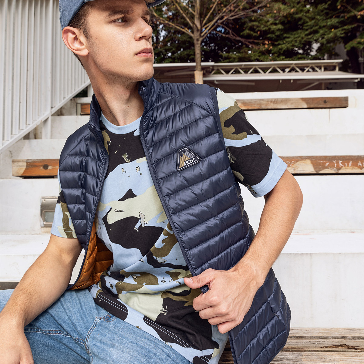 Mont Lightweight Vest 