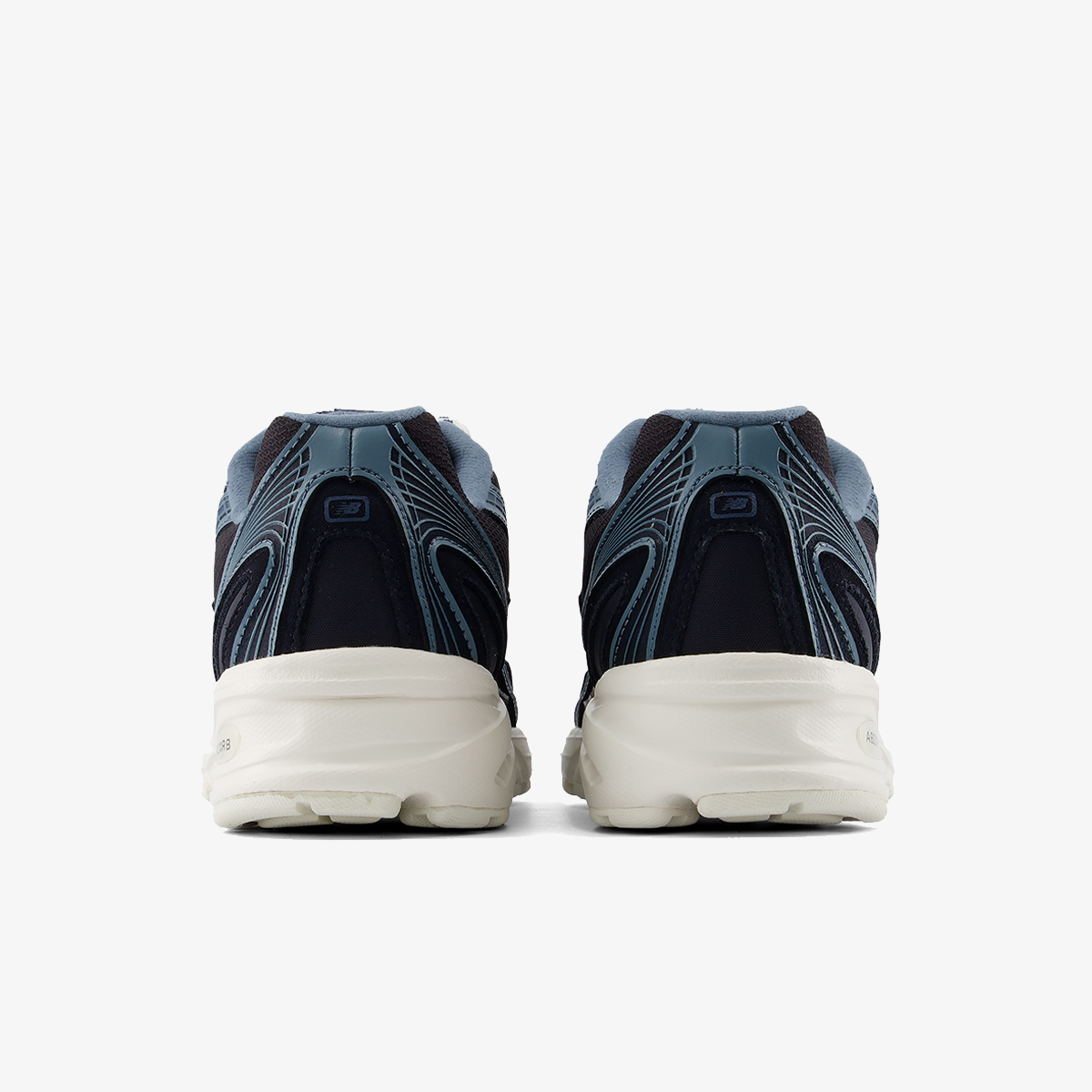 New Balance 740 