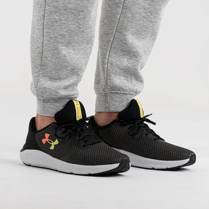 UNDER ARMOUR UA CHARGED PURSUIT 3 